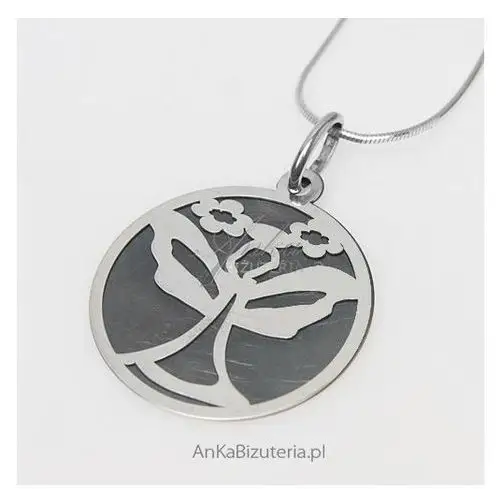 Ankabizuteria.pl Srebrny wisior, srebro oksydowane - " zachwycona anielica"