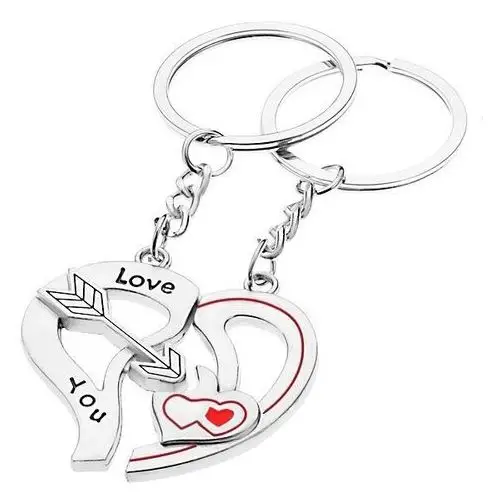 Biżuteria e-shop Breloczki do kluczy dla dwojga - dwie połówki serca, strzała, serduszka