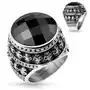 Biżuteria e-shop Patynowany stalowy pierścionek, czarny oszlifowany kamień, zarys z małych czaszek - rozmiar: 69 Sklep