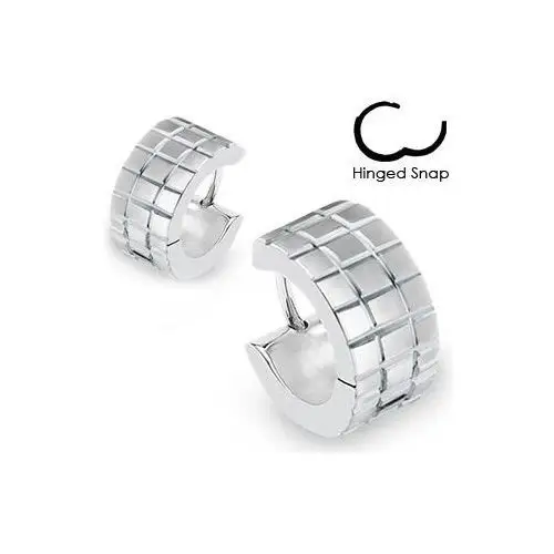 Biżuteria e-shop Stalowe kolczyki srebrnego koloru - wygrawerowane kwadraty, lśniąca powierzchnia