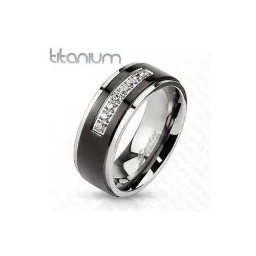 Biżuteria e-shop Tytanowy pierścionek srebrnego koloru, czarny pas, lśniące krawędzie, linia bezbarwnych cyrkonii - rozmiar: 67