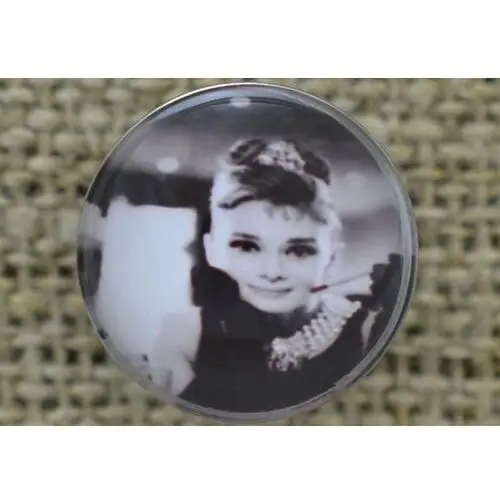 Inna (inny) [31827] nap z kaboszonem audrey hepburn 18mm