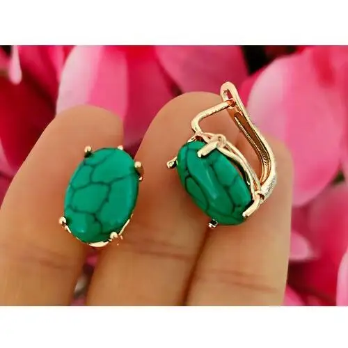 Komplet biżuterii z owalnym zielonymi kamieniem, 66456 3
