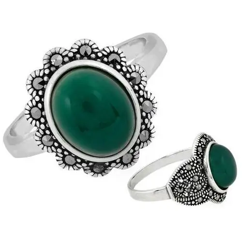 Srebrny pierścień owalny oksydowany z ciemnym zielonym kamieniem, kolor zielony