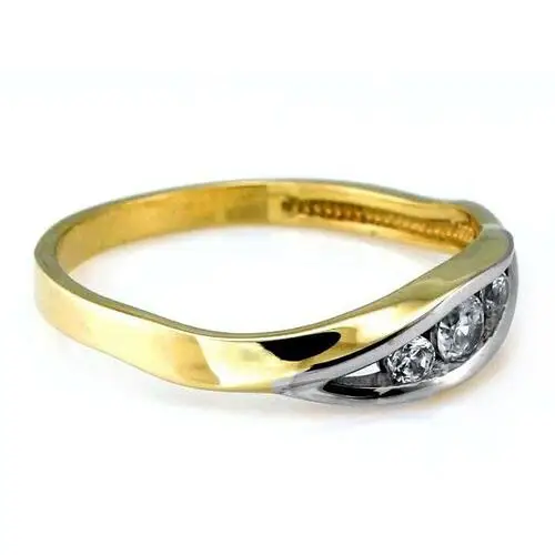 Złoty pierścionek 375 zaręczynowy z trzema cyrkoniami 3