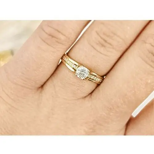 Złoty pierścionek 585 delikatny elegancki zdobiony białą cyrkonią Lovrin 2