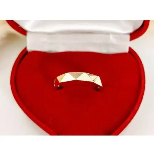 Złoty pierścionek 585 obrączkowy ciosane zdobienie na prezent 4