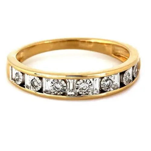 Złoty pierścionek obrączkowy z brylantami 0.28 ct 2